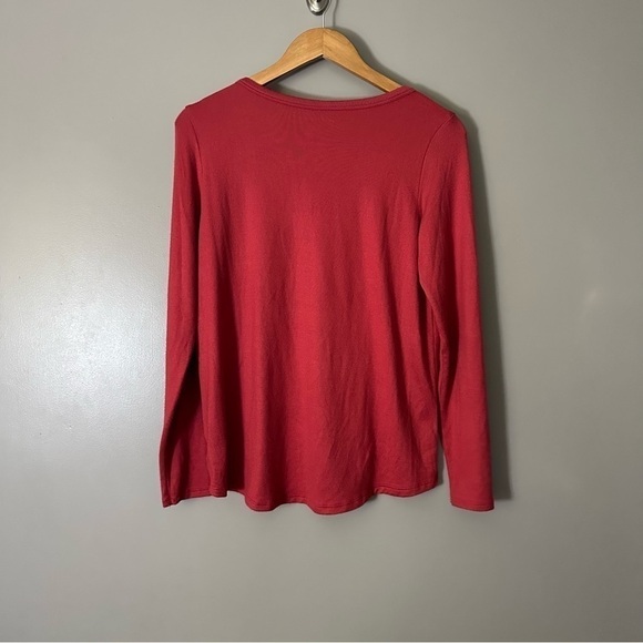 American Eagle Vneck Long sleeve - Picture 6 of 6